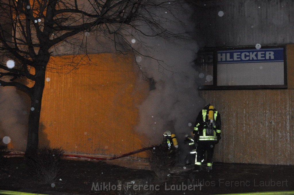 Kellerbrand Koeln Seeberg Zoergiebelstr P101.JPG